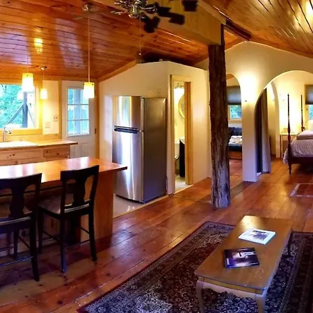 Farmview Cottage At White Lotus Eco Spa Retreat
